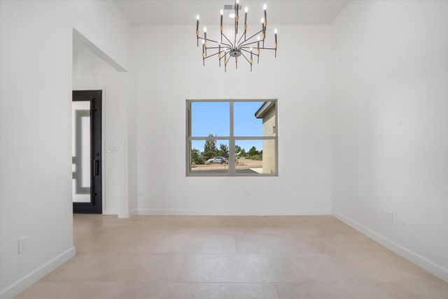 405 9th Avenue NE, Rio Rancho, NM 87124