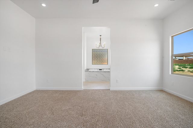 405 9th Avenue NE, Rio Rancho, NM 87124