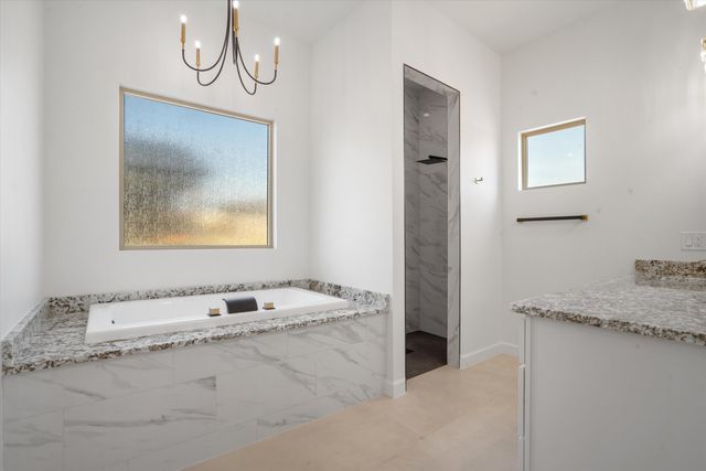 405 9th Avenue NE, Rio Rancho, NM 87124