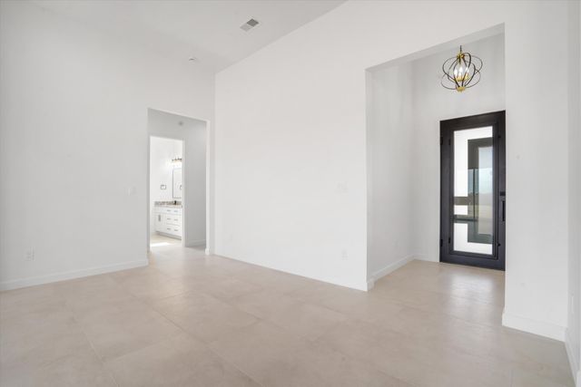 405 9th Avenue NE, Rio Rancho, NM 87124