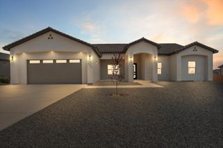 405 9th Avenue NE, Rio Rancho, NM 87124