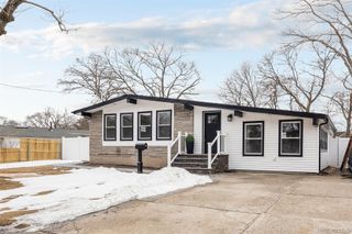 78 Samuel Street, Ronkonkoma, NY 11779