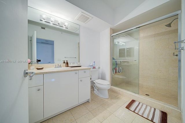 19900 E Country Club Drive 308, Aventura, FL 33180