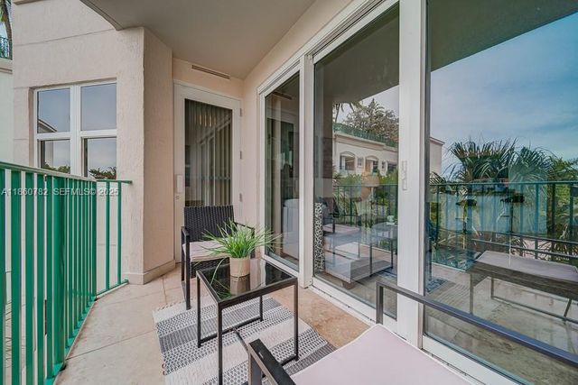 19900 E Country Club Drive 308, Aventura, FL 33180