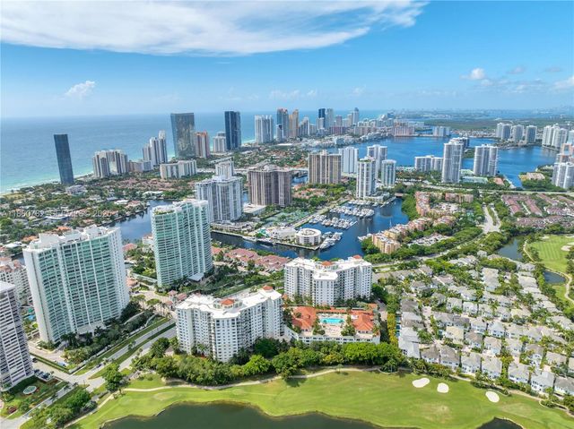 19900 E Country Club Drive 308, Aventura, FL 33180