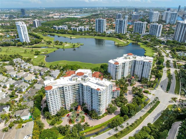 19900 E Country Club Drive 308, Aventura, FL 33180