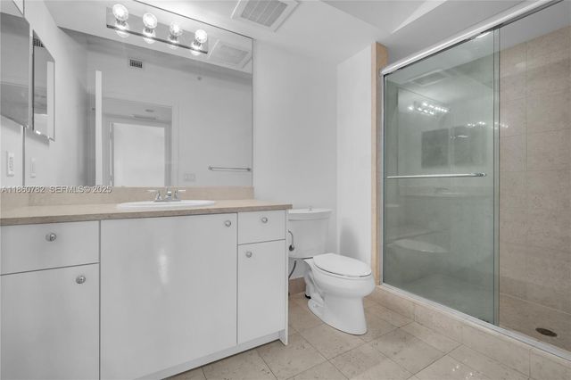 19900 E Country Club Drive 308, Aventura, FL 33180