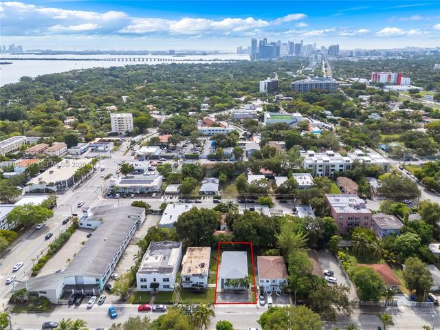 560 NE 63rd St, Miami, FL 33138