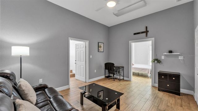 629 ORANGE VALLEY LANE, Lakeland, FL 33813