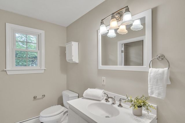 3 Cathy Rd, Burlington, MA 01803