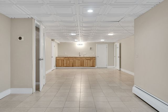 3 Cathy Rd, Burlington, MA 01803
