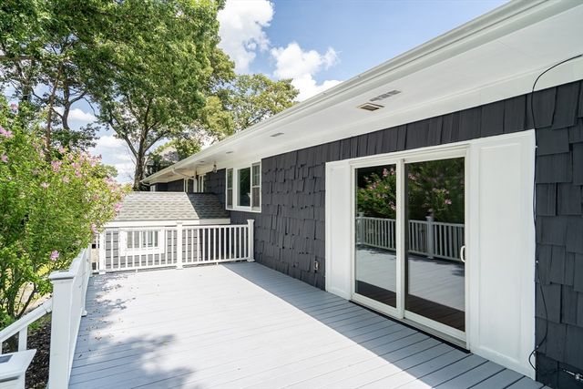 3 Cathy Rd, Burlington, MA 01803