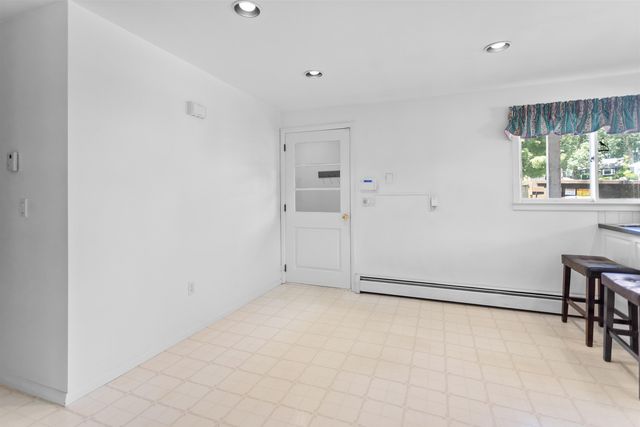 13 Wayside Drive, Bedford, NH 03110