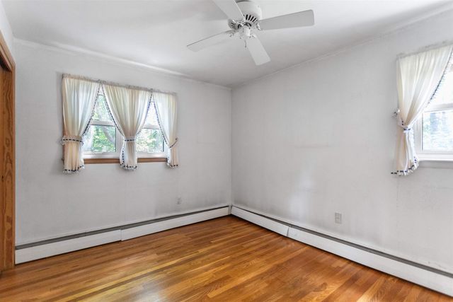 13 Wayside Drive, Bedford, NH 03110