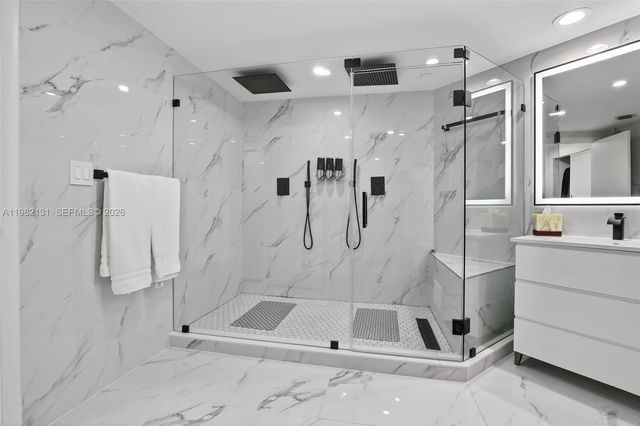 4000 Island Blvd 2301, Aventura, FL 33160