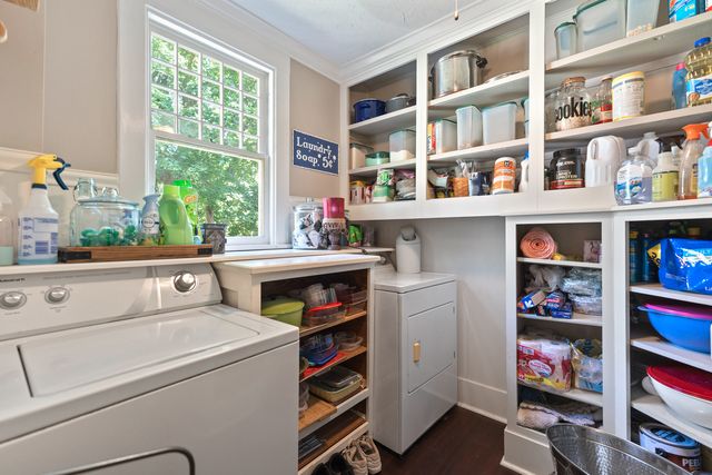 1330 W Park Avenue, Libertyville, IL 60048