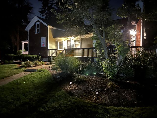 1330 W Park Avenue, Libertyville, IL 60048