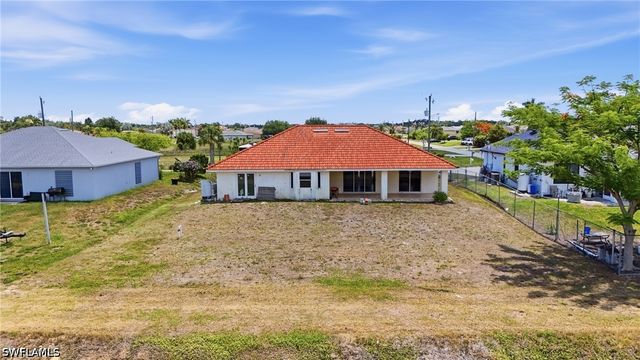 1011 Chadbourne AVE, Lehigh Acres, FL 33971