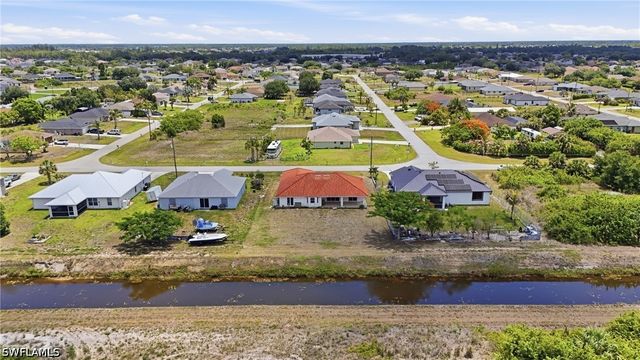 1011 Chadbourne AVE, Lehigh Acres, FL 33971
