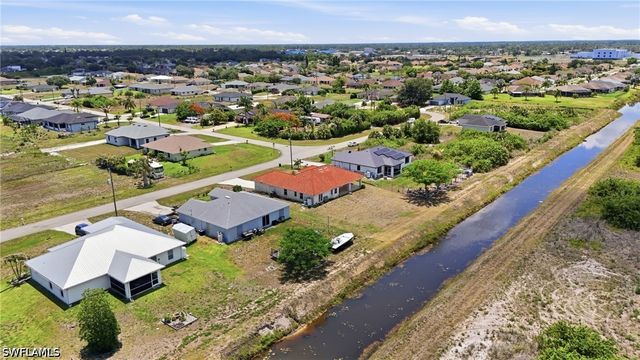 1011 Chadbourne AVE, Lehigh Acres, FL 33971