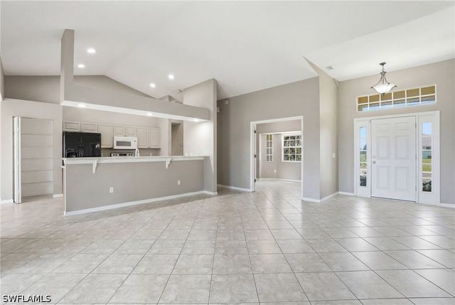 1011 Chadbourne AVE, Lehigh Acres, FL 33971