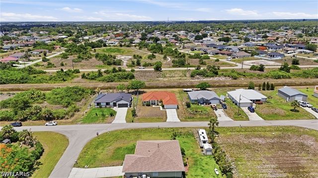 1011 Chadbourne AVE, Lehigh Acres, FL 33971