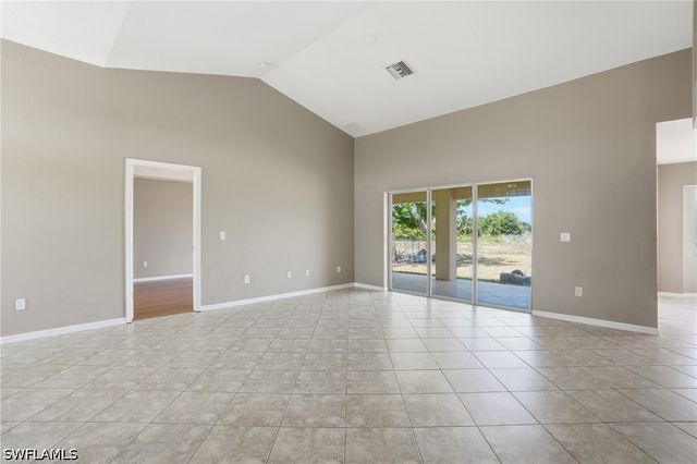 1011 Chadbourne AVE, Lehigh Acres, FL 33971