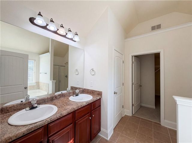 302 Torre Trail, Stockbridge, GA 30281