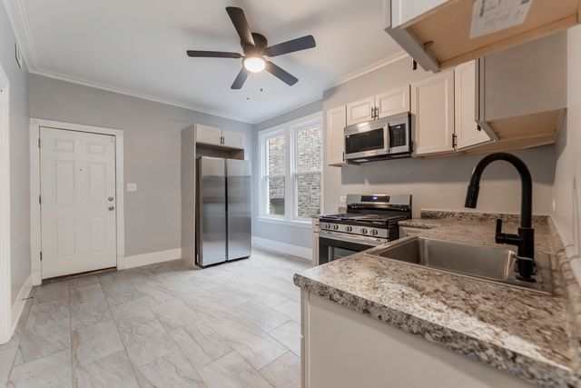 3821 W Fillmore Street 2B, Chicago, IL 60624