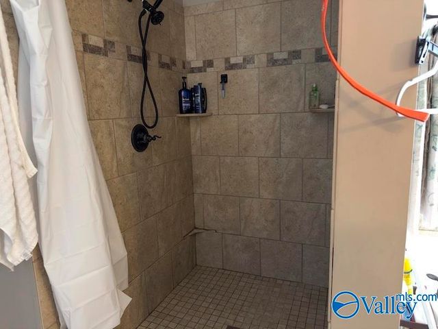 17550 Clearview Street, Athens, AL 35611