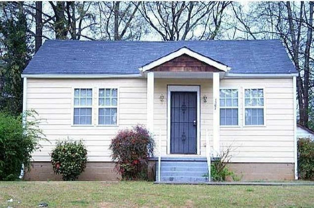 1363 Almont SW Drive, Atlanta, GA 30310