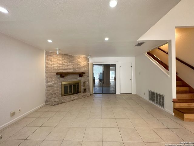 6035 MERRIMAC, San Antonio, TX 78249