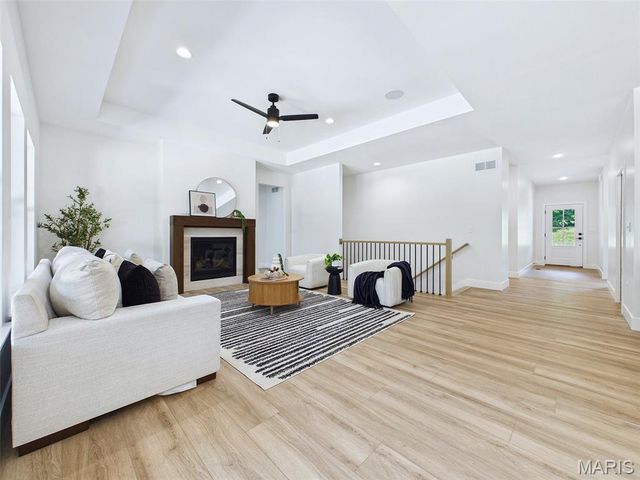 2279 Pelham Lane, Maryville, IL 62062