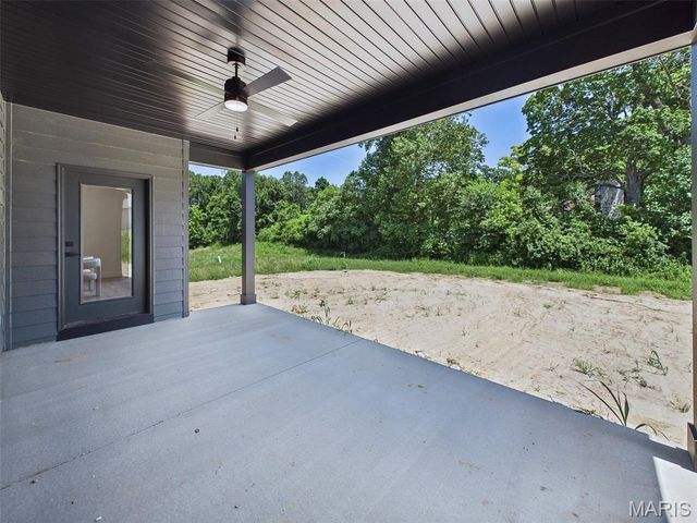 2279 Pelham Lane, Maryville, IL 62062