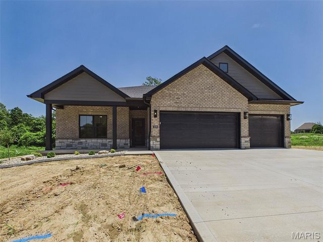 2279 Pelham Lane, Maryville, IL 62062