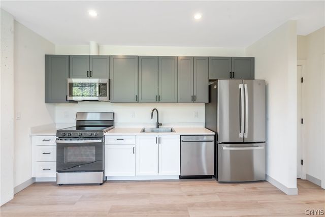 1117 West Fayette Street 202, Syracuse, NY 13204