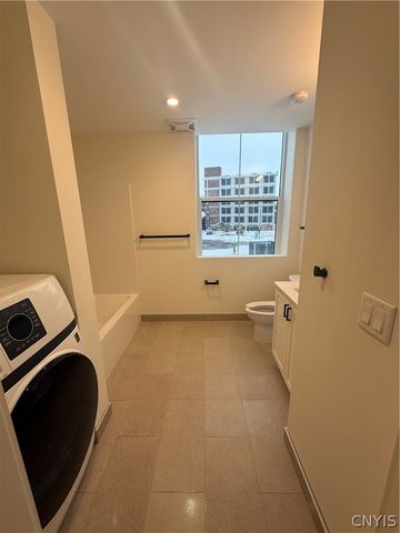 1117 West Fayette Street 202, Syracuse, NY 13204