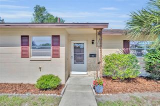 2 VILLA VILLAR COURT 20, Deland, FL 32724