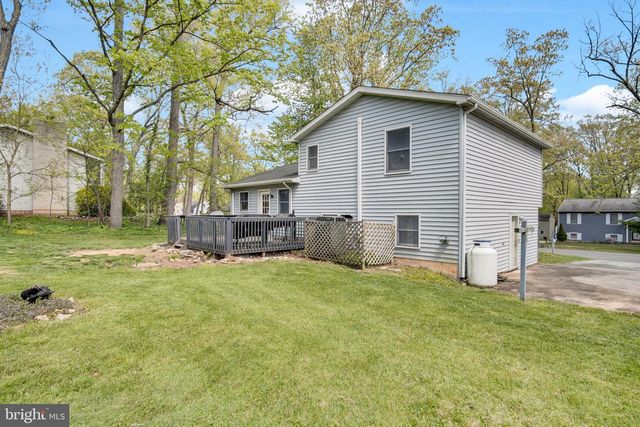 414 LITTLE JOHN DR, Dillsburg, PA 17019