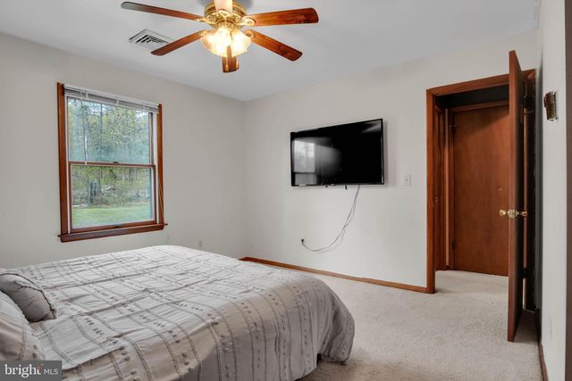 414 LITTLE JOHN DR, Dillsburg, PA 17019