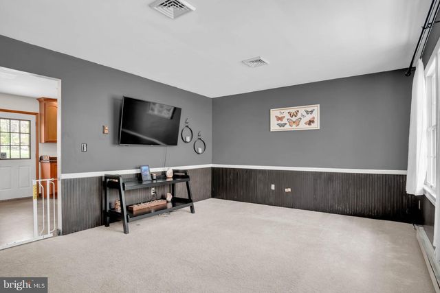 414 LITTLE JOHN DR, Dillsburg, PA 17019