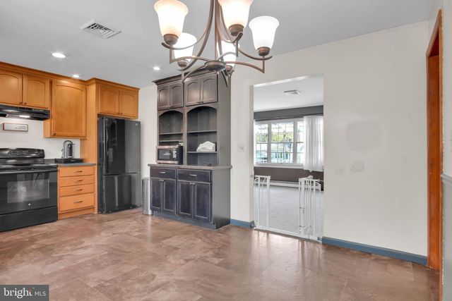 414 LITTLE JOHN DR, Dillsburg, PA 17019