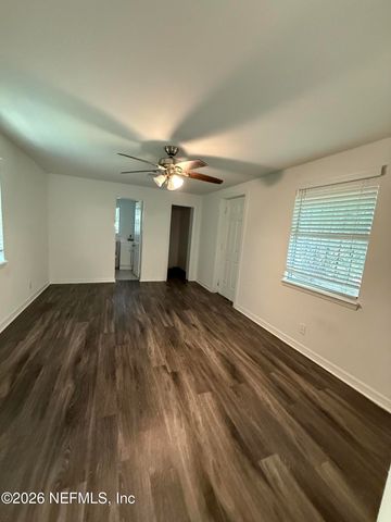9037 WASHINGTON Avenue, Jacksonville, FL 32208