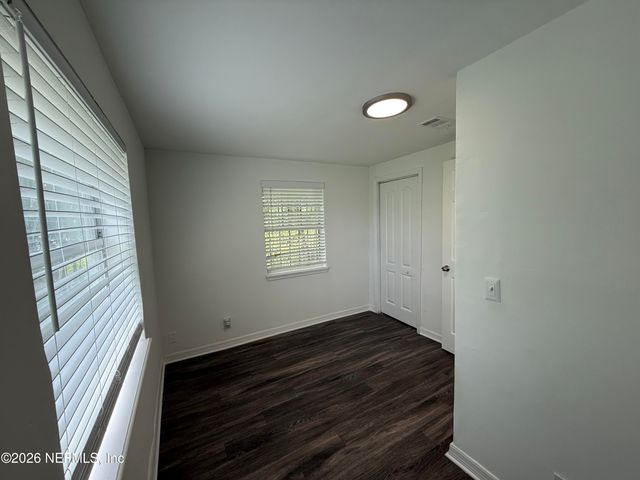 9037 WASHINGTON Avenue, Jacksonville, FL 32208