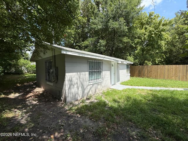 9037 WASHINGTON Avenue, Jacksonville, FL 32208