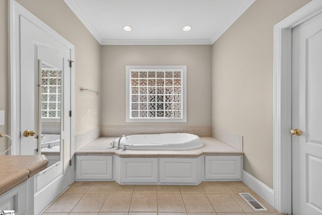 4 Broadstone Court, Simpsonville, SC 29681