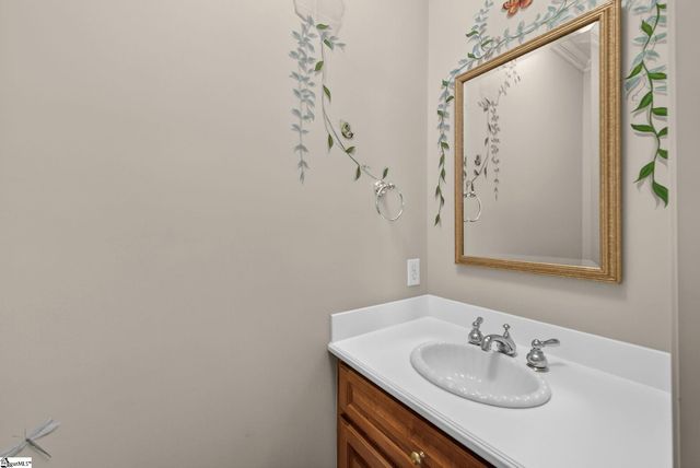 4 Broadstone Court, Simpsonville, SC 29681