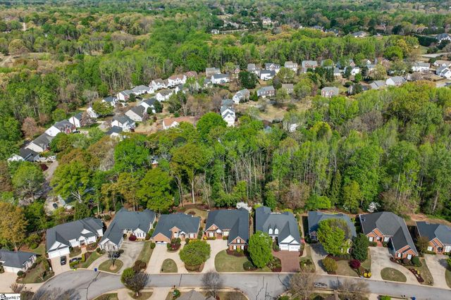 4 Broadstone Court, Simpsonville, SC 29681