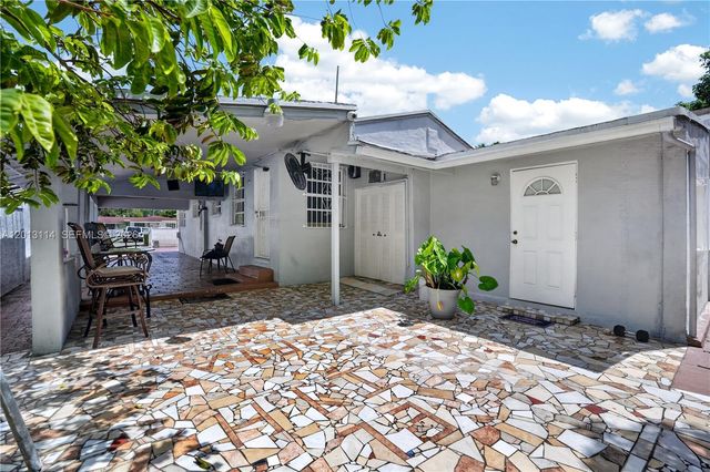 2450 NW 32nd St, Miami, FL 33142