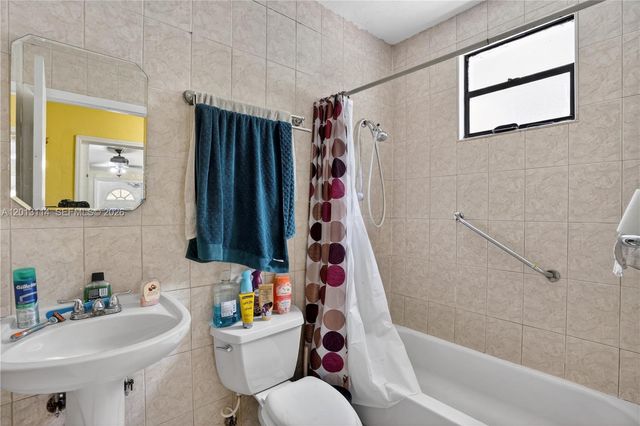 2450 NW 32nd St, Miami, FL 33142